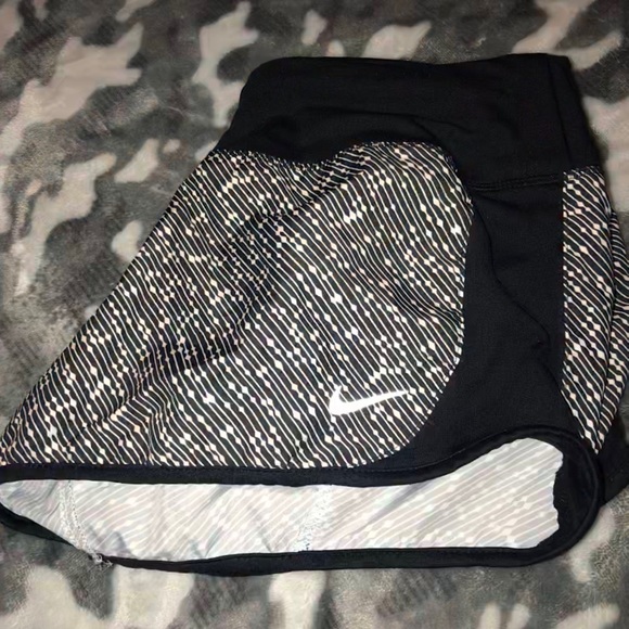 Nike Dri-Fit Shorts - Picture 1 of 4